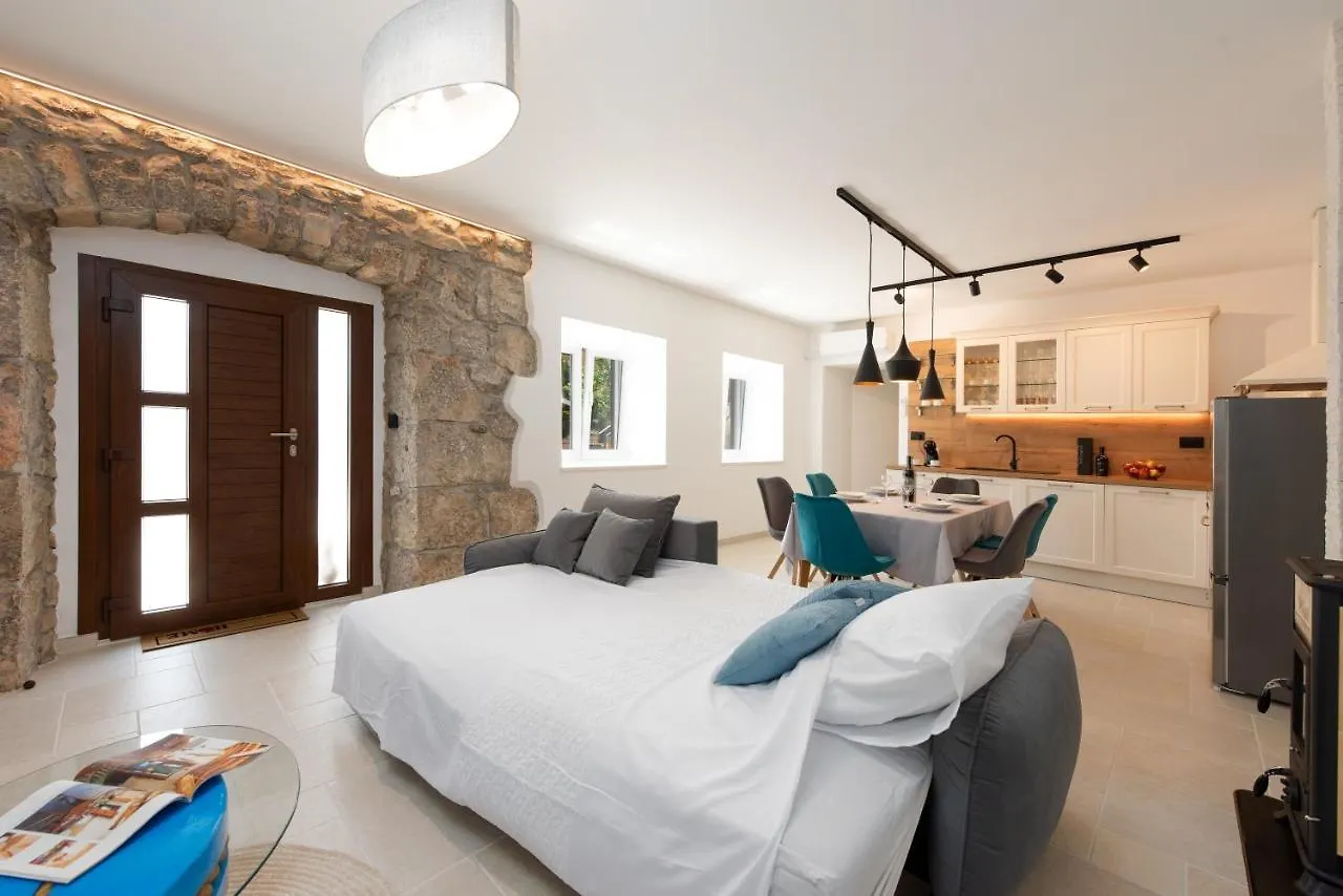 Casa Fiumana Laura Apartment Rijeka Croatia