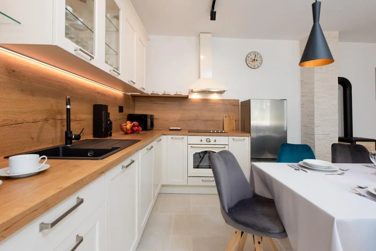 Casa Fiumana Laura Apartment Rijeka