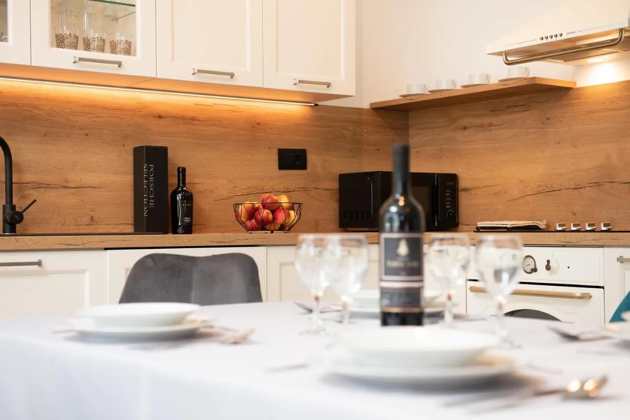 Casa Fiumana Laura Apartment Rijeka